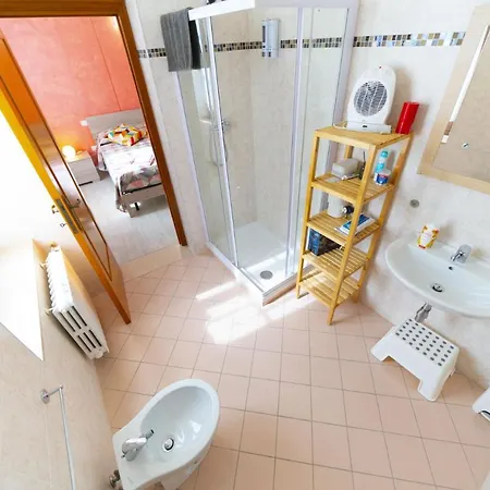 Rocca Ventosa Frühstückspension Tollo