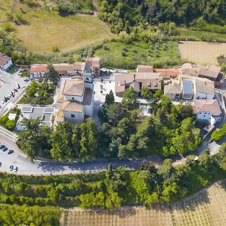 Rocca Ventosa 3* Tollo