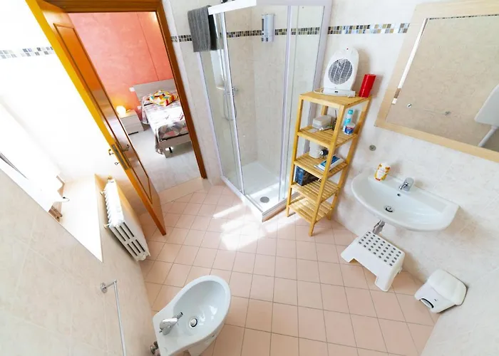 Rocca Ventosa Frühstückspension Tollo